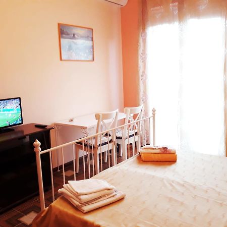 Bed and Breakfast Stella Marina Джардіні-Наксос Екстер'єр фото